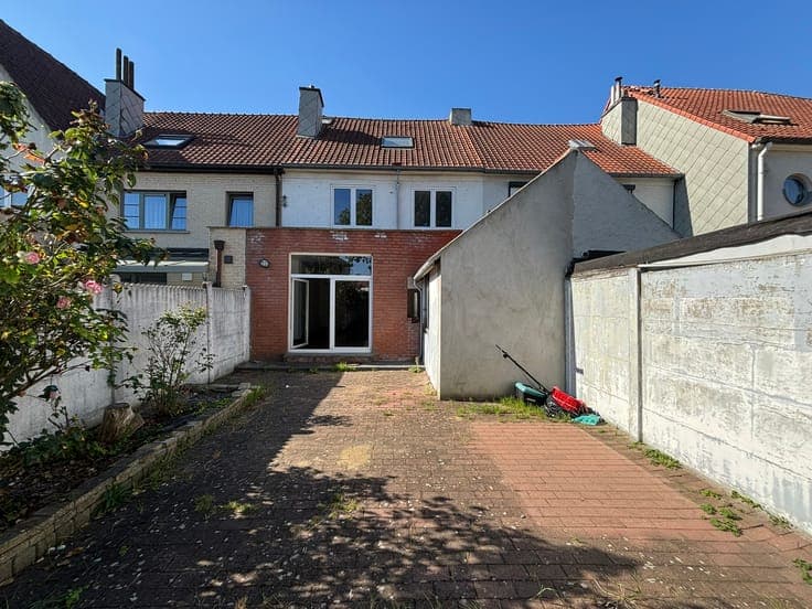 Spacious and bright house with 4 bedrooms and garden