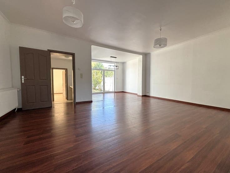 Spacious and bright house with 4 bedrooms and garden