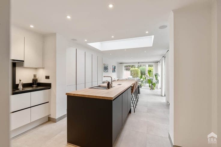 Semi-detached home with garden in Halen