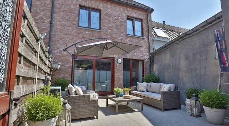 Ruime instapklare woning met 4 slaapkamers, garage en zon...