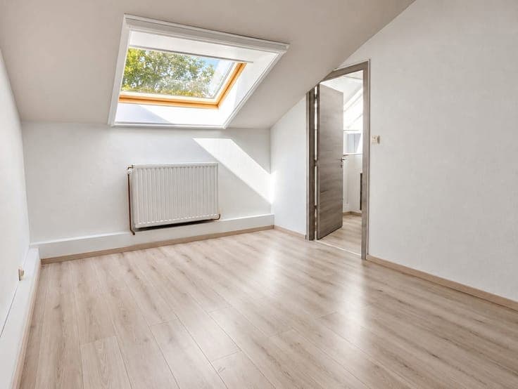 Immeuble mixte avec appartement 2 ch. à Monceau-sur-Sambre