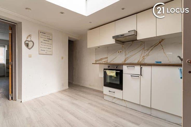 House with 3 bedrooms and courtyard near Zwijndrecht station