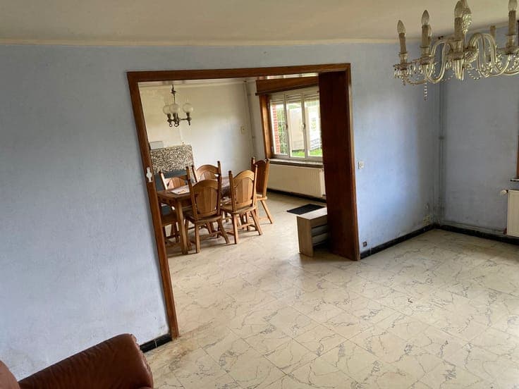 Rustig gelegen te renoveren halfopen bebouwing