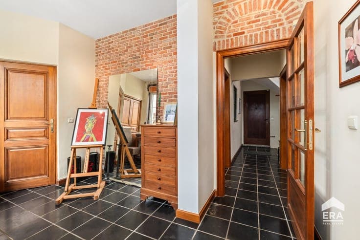 House in Sint-Pieters-Leeuw