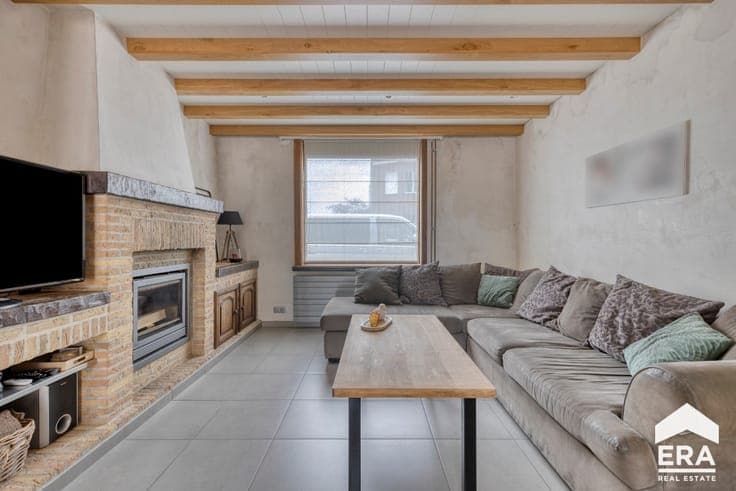 Move-in ready home with 3 bedrooms and a sunny garden