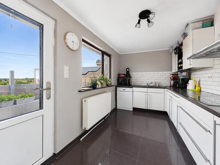 2-bedroom house with terrace