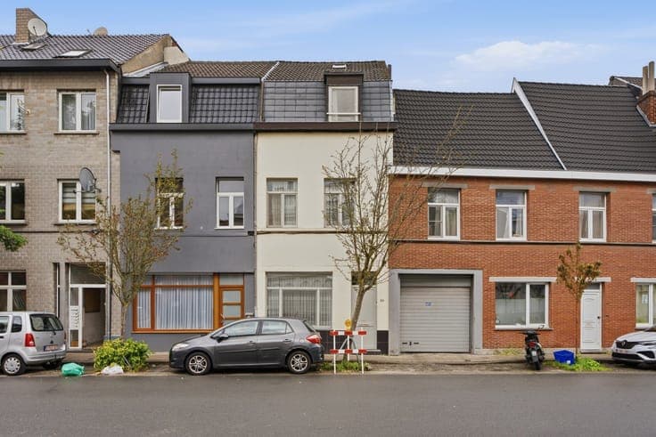 Karaktervolle en ruime stadswoning met zonnig dakterras i...