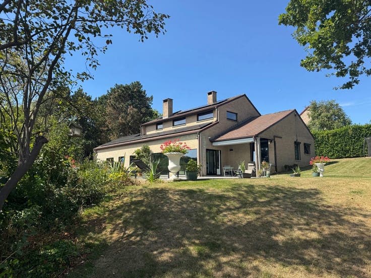 House in Lasne Ohain