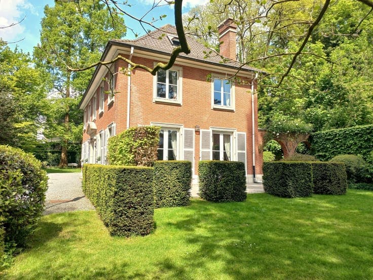 WOLVENDAEL PARK – Superb classic French property.