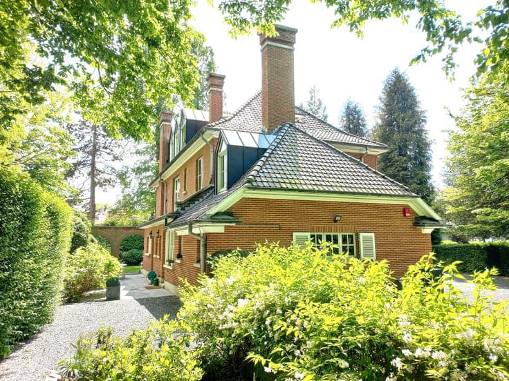 WOLVENDAEL PARK – Superb classic French property.