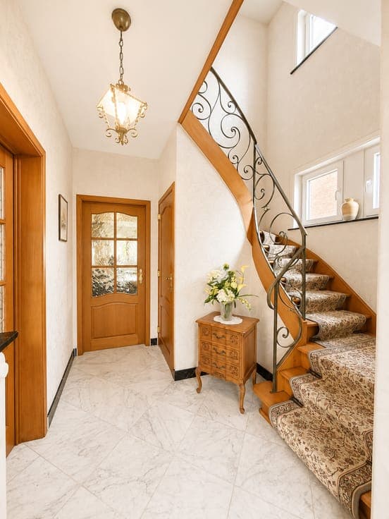 House in Manage