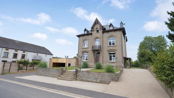 Sale - House Sélange - 649,000 €