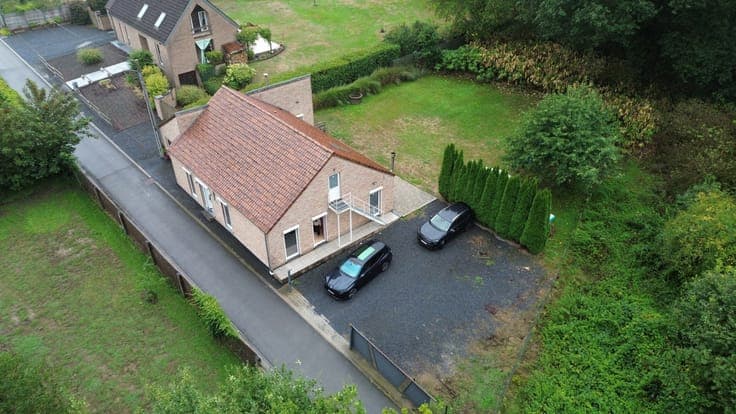 3-bedroom house with garage and garden for sale
