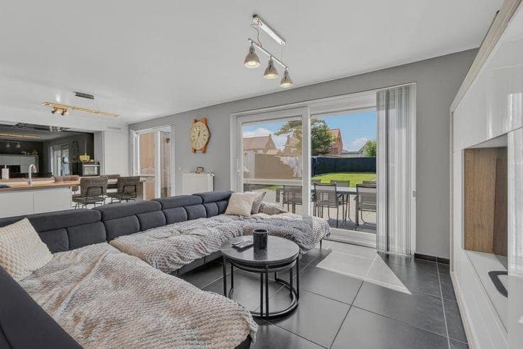 Move-in ready energy-efficient family home with 4 bedrooms …