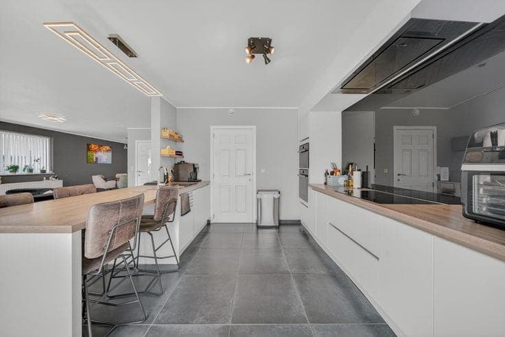 Move-in ready energy-efficient family home with 4 bedrooms …