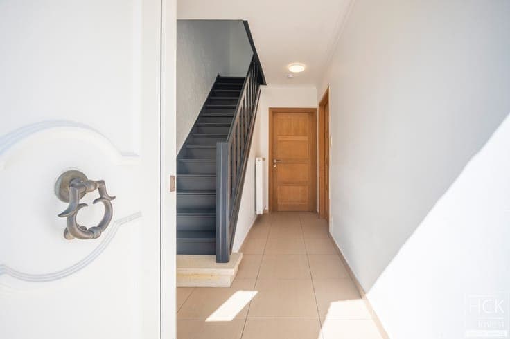 SINT-BAAFS-VIJVE - Instapklare woning met 3 SLPK, én uitw...