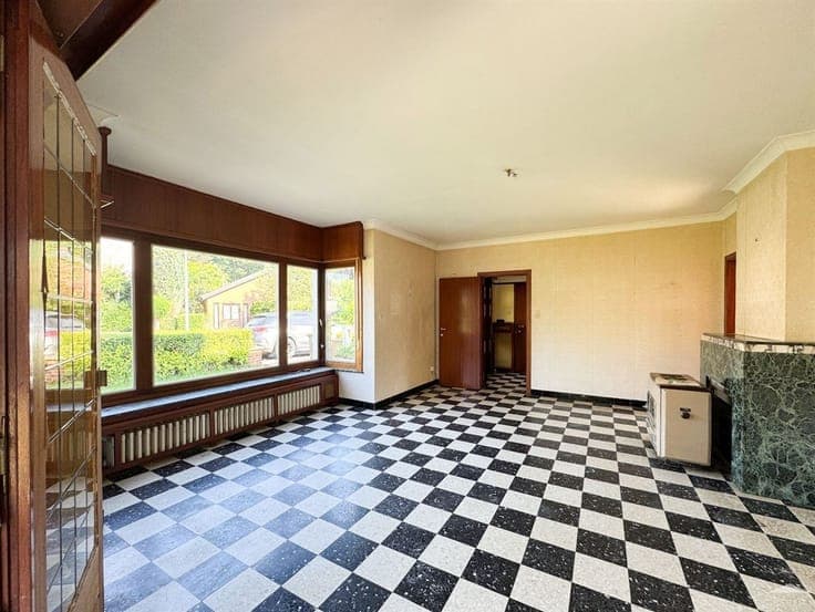 Bonne maison très bien située