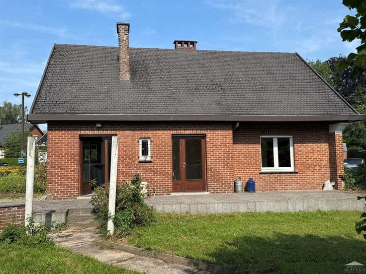 Bonne maison très bien située