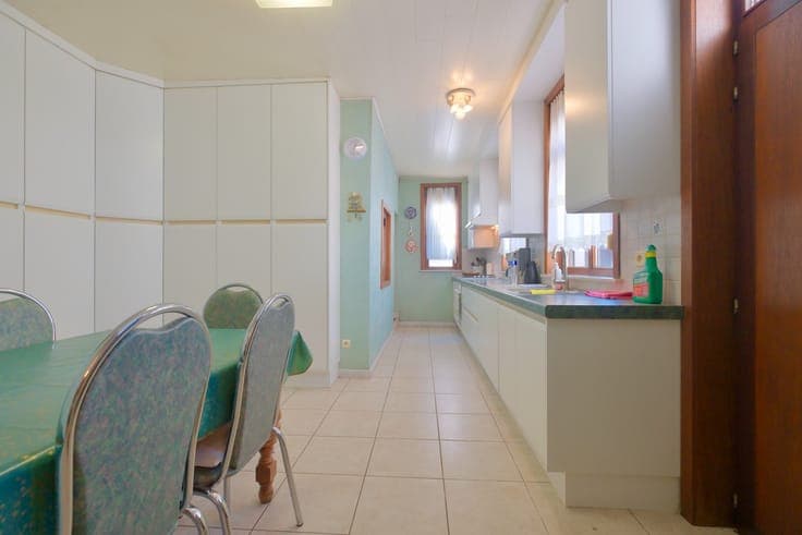 Lichtervelde – HOB met 4 slpks, garage en bijgebouw op 56...