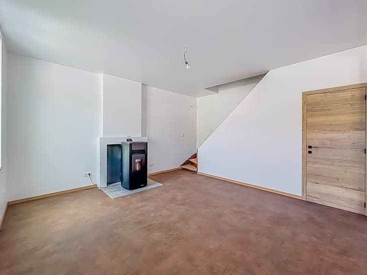 TRES JOLIE MAISON COMPLETEMENT RENOVEE