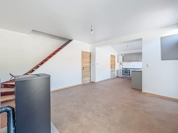 TRES JOLIE MAISON COMPLETEMENT RENOVEE