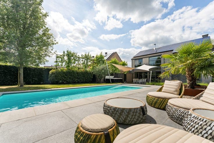 Exclusive villa with pool, jacuzzi and sauna