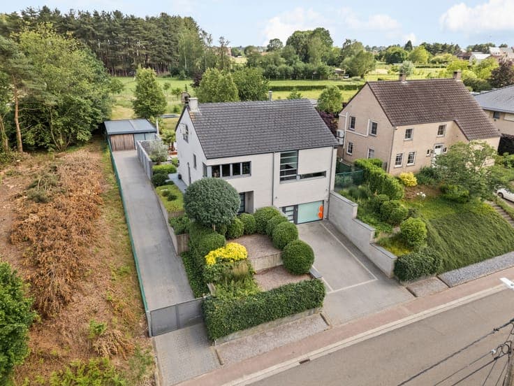 Exclusive villa with pool, jacuzzi and sauna
