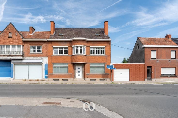 Spacious city house with garage, garden and expansion possi