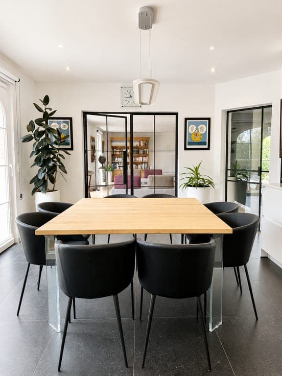 Elegant Contemporary Villa in the 'Golf du Bercuit'
