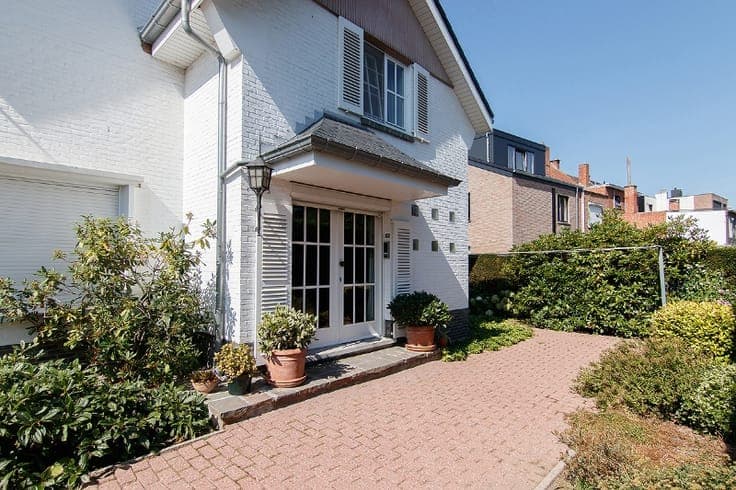AUTHENTIEKE VILLA IN RESIDENTIËLE OMGEVING, KARAKTERVOL W...