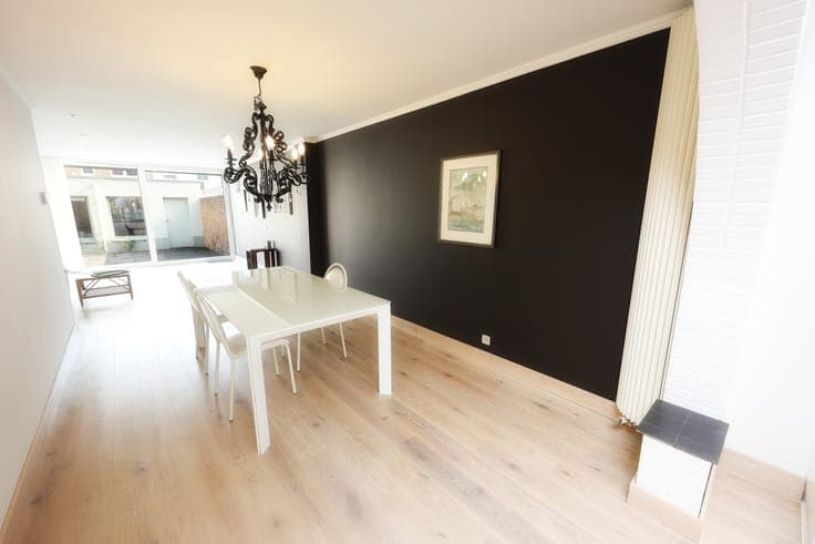 Ready-to-move-in terraced house with 4 bedrooms, sunny te...