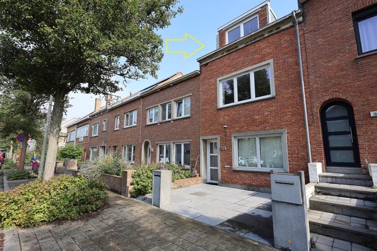 Ready-to-move-in terraced house with 4 bedrooms, sunny te...