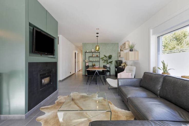 Single-storey house with 5 bedrooms in Lenelde