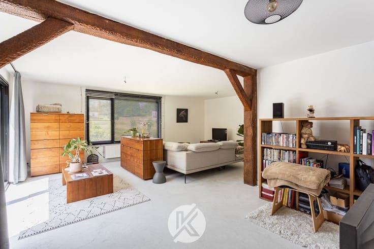 Tijdloze bungalow met stijlvolle afwerking