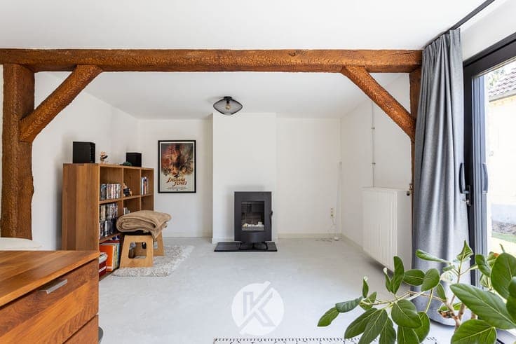 Tijdloze bungalow met stijlvolle afwerking