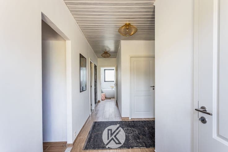 Tijdloze bungalow met stijlvolle afwerking