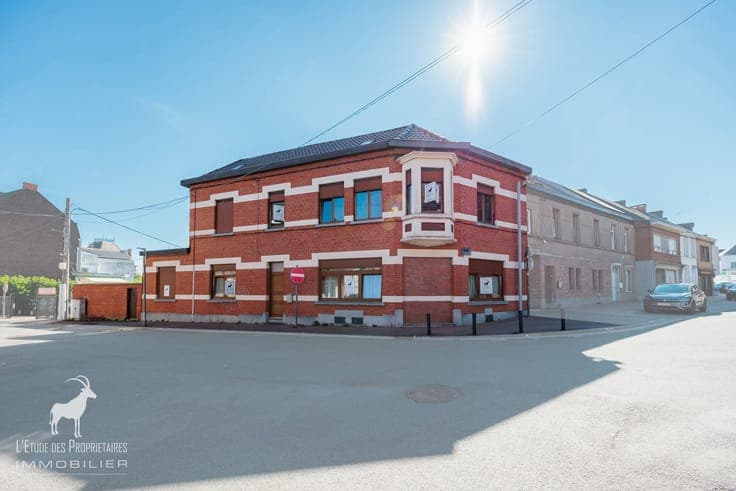 3-bedroom house for sale on MANAGE
