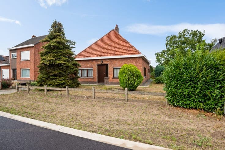 Vrijstaande laagbouwwoning met tal van mogelijkheden in O...