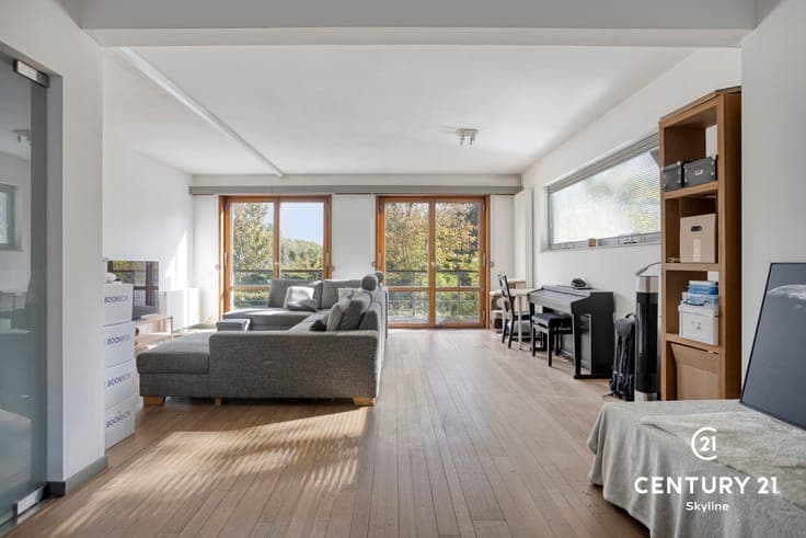 Spacious, solid & move-in ready home on Predikherenberg