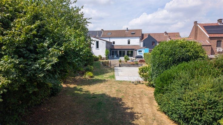 SDA - 322 m² of charming living space + Pool + Attic with po