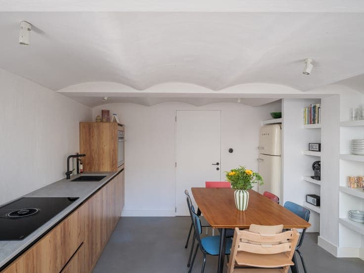 Karaktervolle burgerwoning die baadt in natuurlijk licht,...