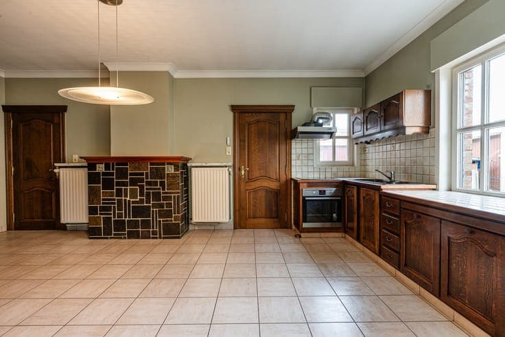 Woning met veel potentieel op topligging te Eeklo
