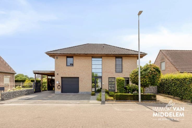 House in Ternat