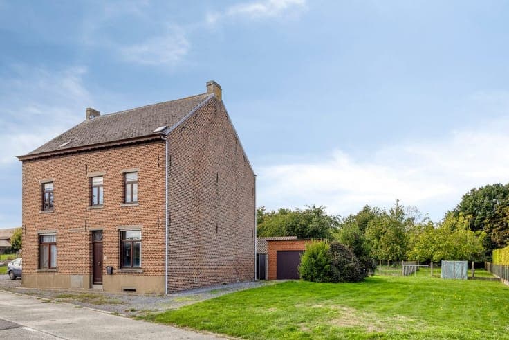 Open-concept home with 5 bedrooms, a garage, and a spacious