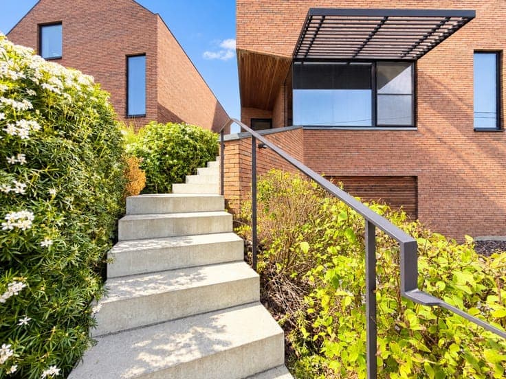 Te koop, moderne woning met hoogwaardige afwerking en pra...