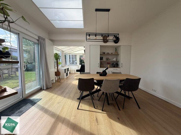 Karaktervolle woning met tuin te koop in centrum Izegem