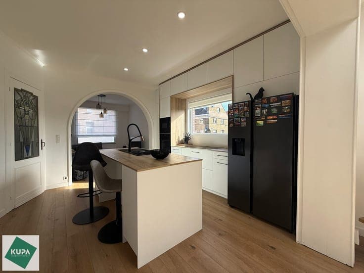 Karaktervolle woning met tuin te koop in centrum Izegem