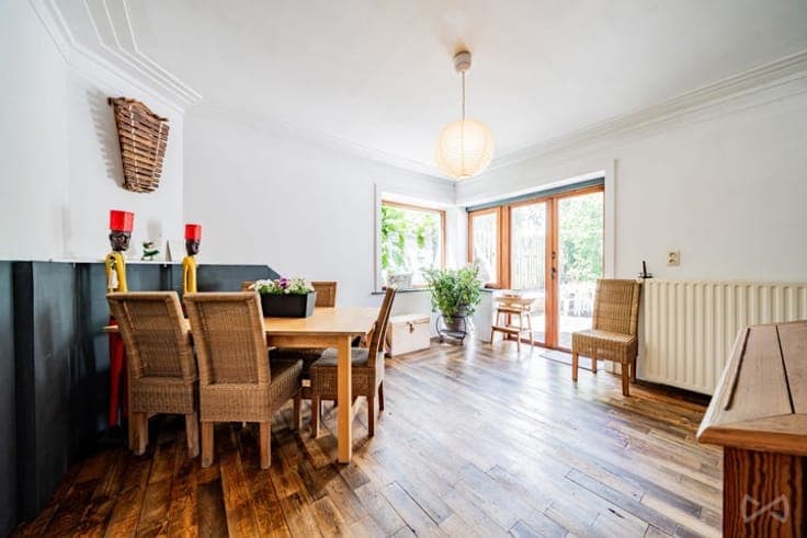 Dion - Three-bedroom house with garden