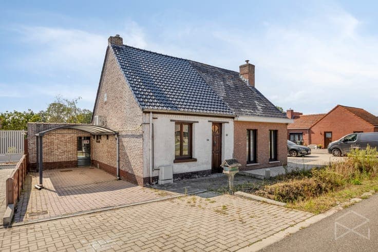 Halfopen bebouwing te koop