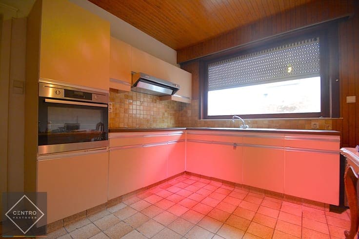 Instapklare HOB (3 slpkms) met garagebox en verharde KOER...